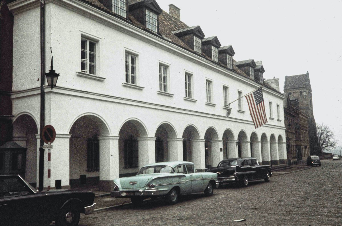 Budynek jako ambasada Stanów Zjednoczoych, ok.1960 r.